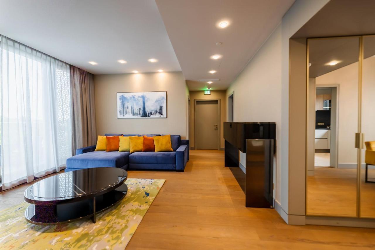Fourty Three Luxury Serviced Apartments — Photos 3